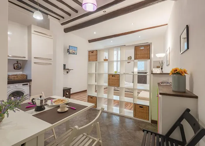 Appartamento Ravecca 10 - Affitti Brevi Italia